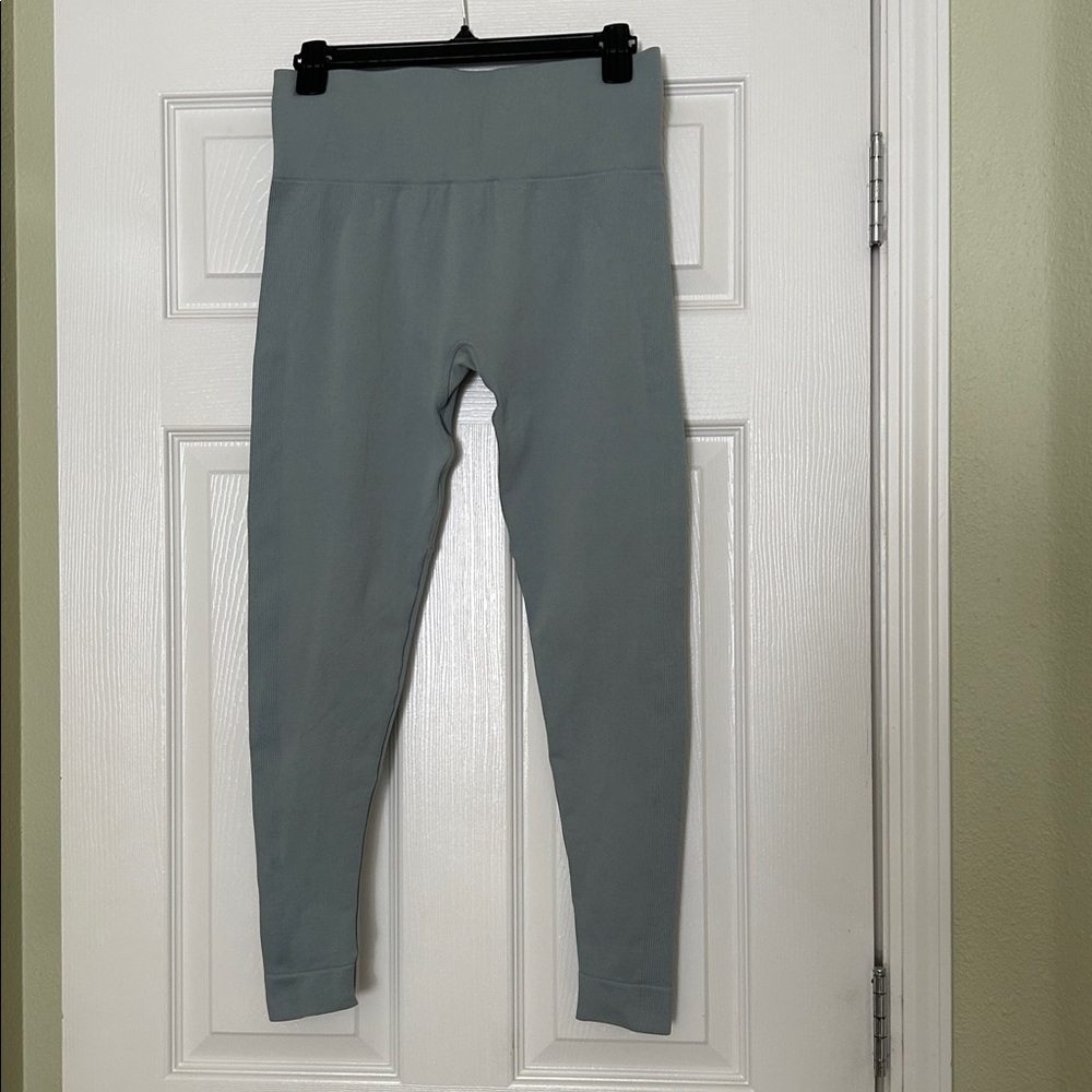 Set Active Ribbed Set in Grey/Blue - Picture 7 of 13